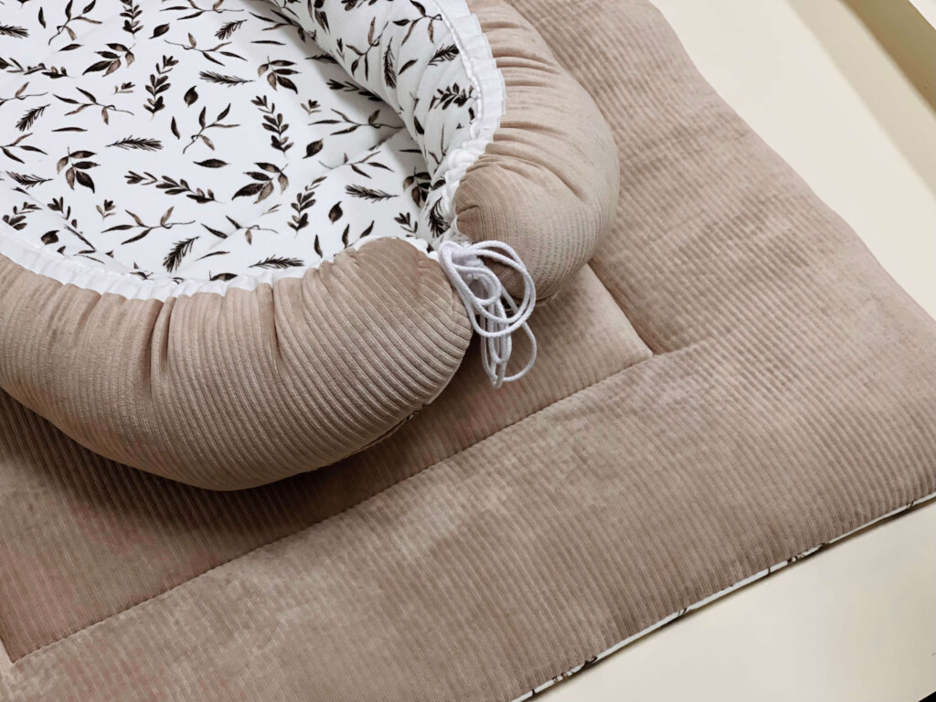 Babynestje met boxkleed
