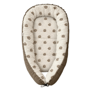 Babynestje donker taupe wafel met teddy beertjes print