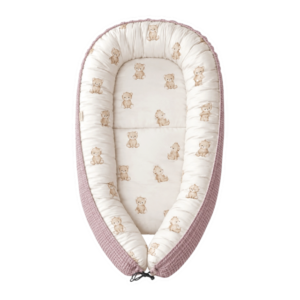 Babynestje dusty roze wafelstof met beertjesprint