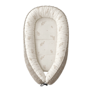Velours babynestje taupe met subtiele takjesprint